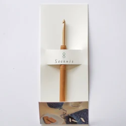 Koshitsu - Crochet Hook with Bamboo tip