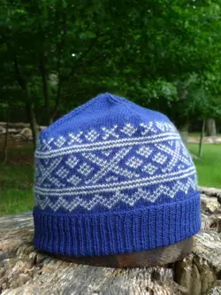 TRS Hat from Telemark and ’Lusetrøye’ from Setesdal, Norway D