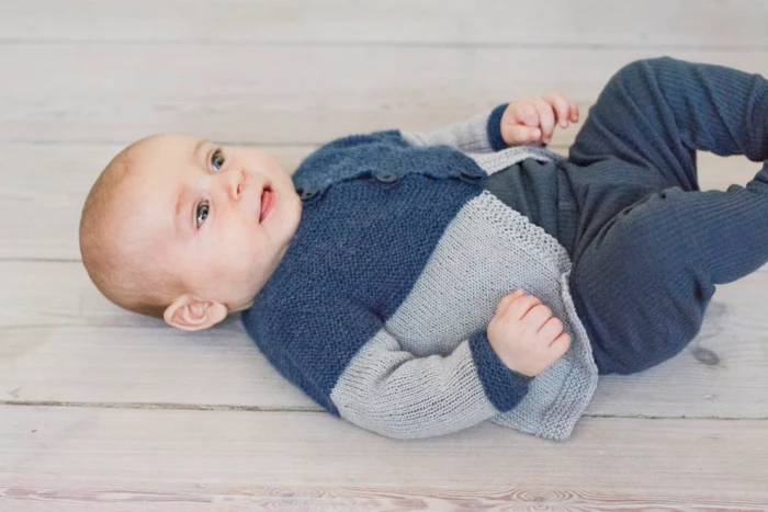 Round Yoke Cardigan D