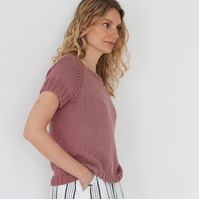 Gepard Top with raglan and cable arms D