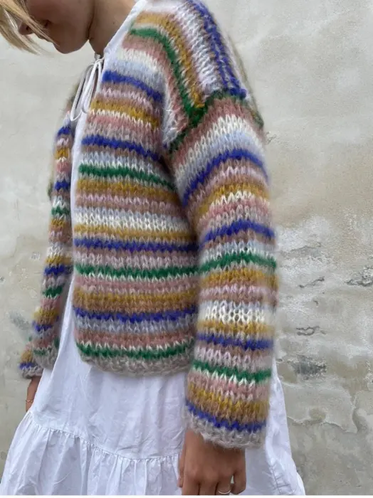 Gepard Strangeng –  striped short cardigan
